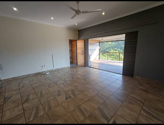 2 BEDROOM HOUSE TO LET IN WATERFALL